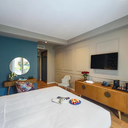 The Oscar Olympic Otel